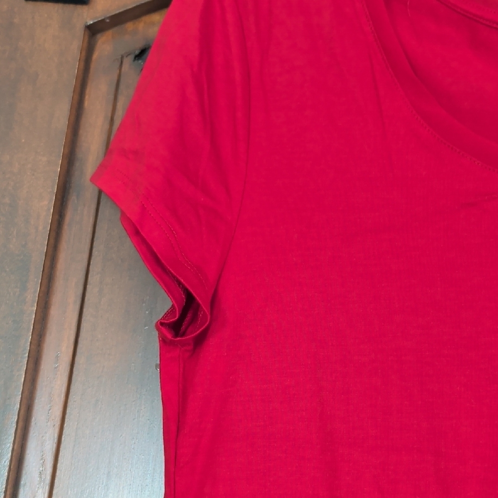 Banana Republic Women’s Bright Red Scoop Neck Short Sleeve Tee - Picture 4 of 5